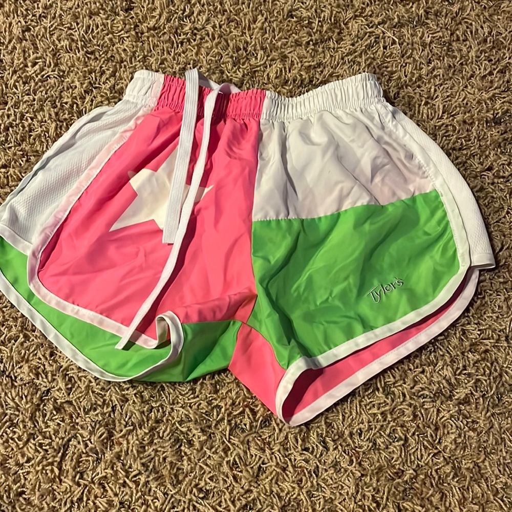 Tyler’s pink green and white youth medium shorts